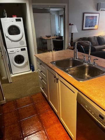 Town Plaza Suites By Golden Dreams Whistler Luaran gambar