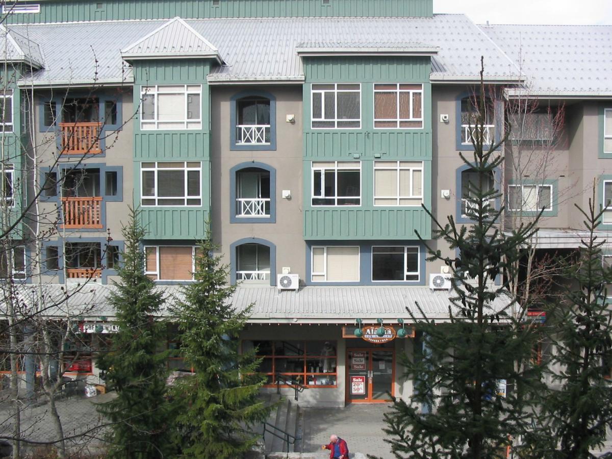 Town Plaza Suites By Golden Dreams Whistler Luaran gambar